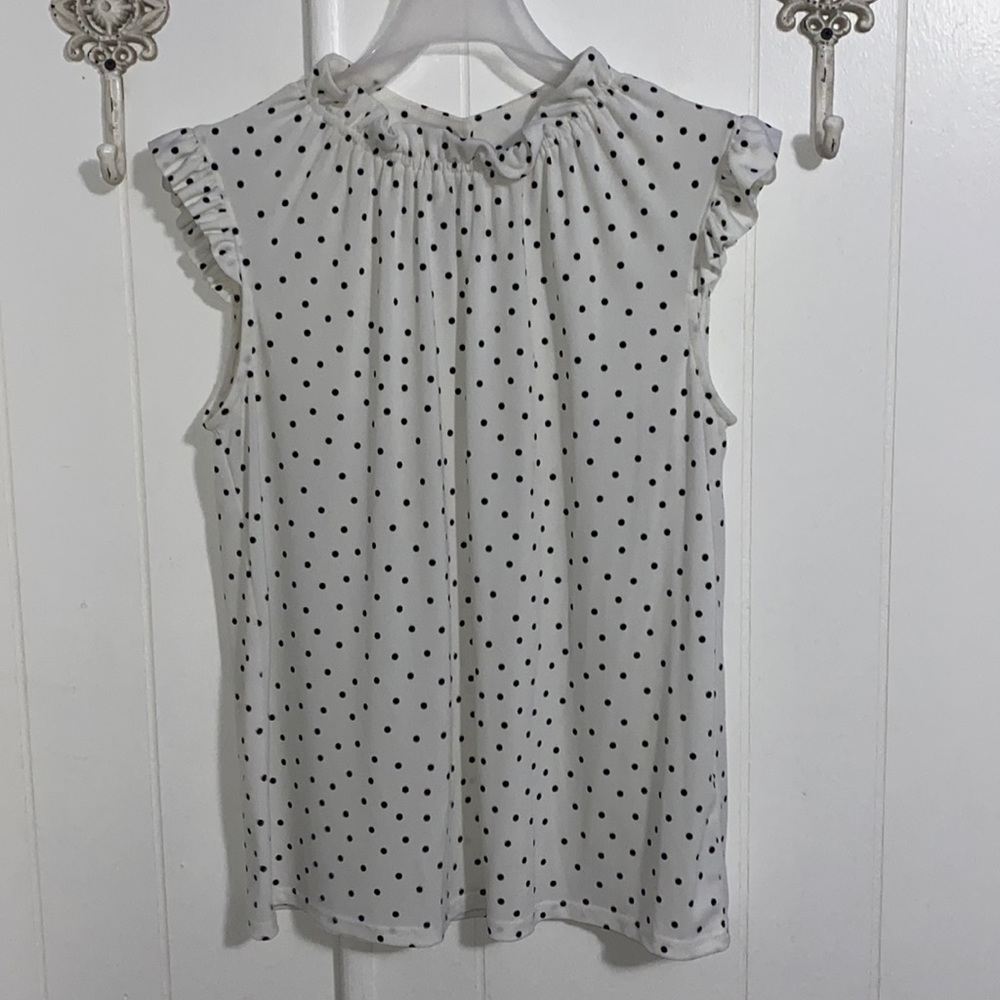 Lightly used the size is a medium